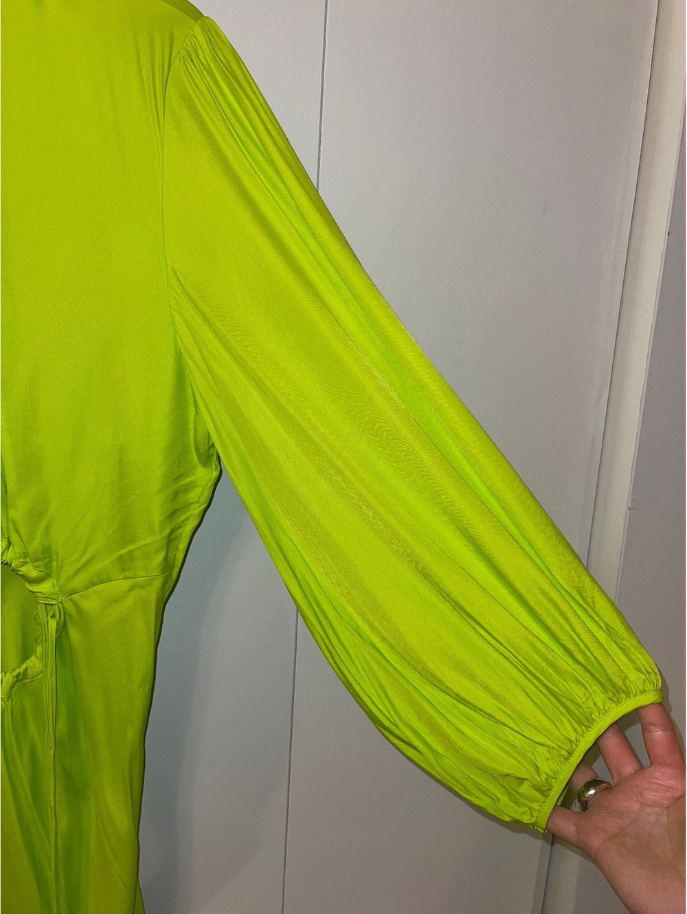 FARM Rio Neon Green Cutout Ruched Midi Dress Long Sleeve XL - Picture 3 of 7